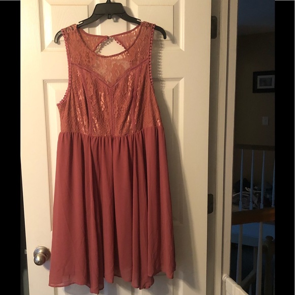 Torrid Mauve lace dress